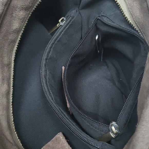 Ecoté suede fringe crossbody bag - Picture 6 of 15